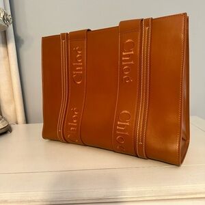 Chloe Medium Woody Leather Tote